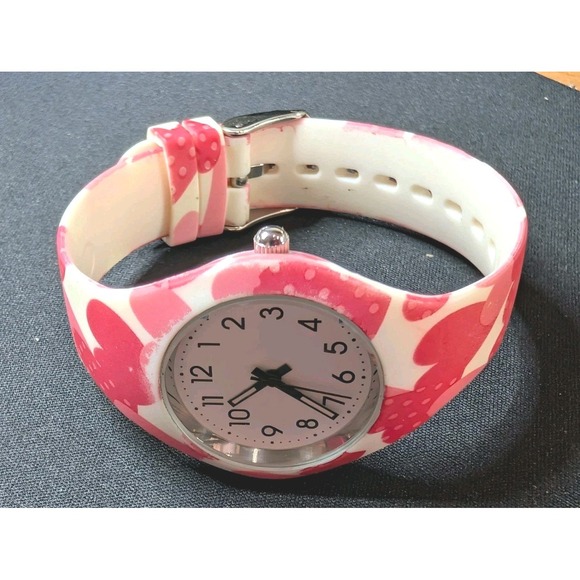 FMDNOV006‎ Women's Quartz Watch Red Hearts Pattern Silicone Band Japan Movement - Picture 6 of 6